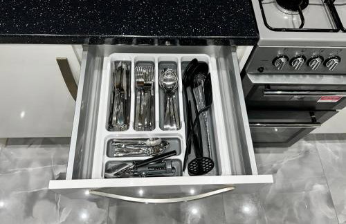 Cozy Luxurious Flat near LHR - Foto 7