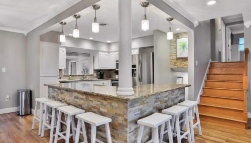 Private Resort Home with Pool & Hot Tub - Foto 3