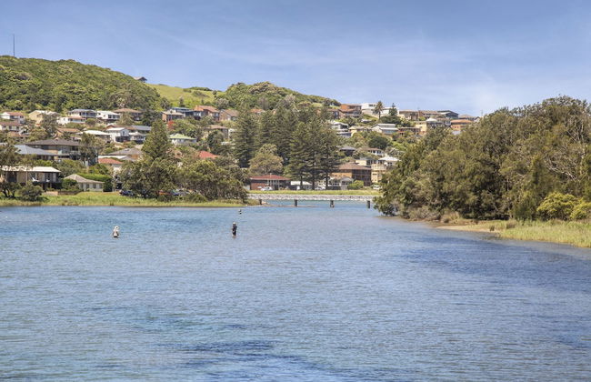 Seven Mile Beach Holiday Park - Photo 41