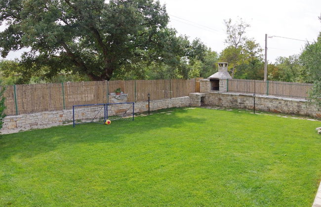 Peaceful Villa in Jursici With Private Pool - Foto 31