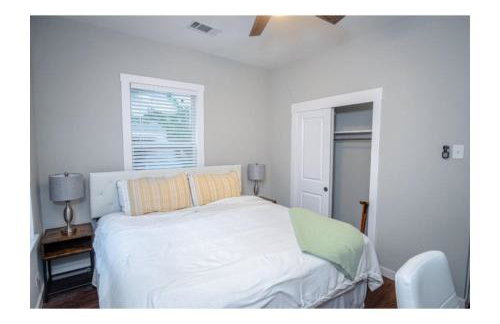 Remodeled Modern 1BR 1BA Apt Near Downtown 5min Pearl - Foto 12