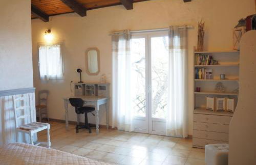 Chalet by Mont Ventoux With Stunning Views - Photo 18