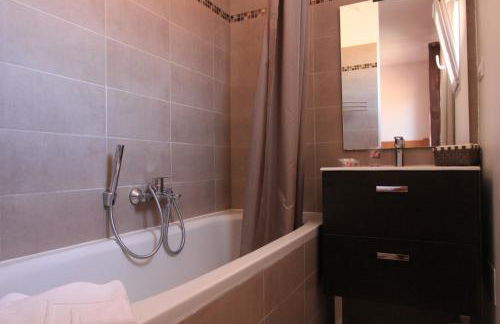 Villas CALA CORSA - 3 chambres piscine partagée chauffée - CALA ROSSA Porto-Vecchio - Villas entièrement Climatisées - Internet gratuit - Foto 30