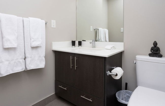 Corporate Stays Hendrix Aparments - Photo 19