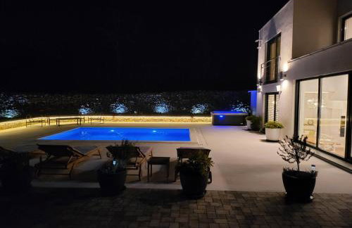 Villa Moretto with Private Pool & Jacuzzi - Rijeka area - Photo 41