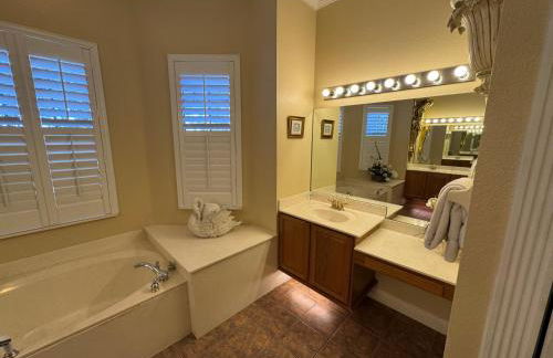 Southern Comfort on Hampton Lakes - The Ultimate Luxury Retreat! - Foto 36