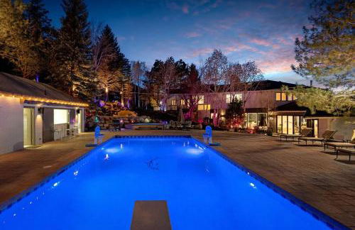 Exclusive Resort Escape - Heated Pool, Spa & Pickleball - Foto 4