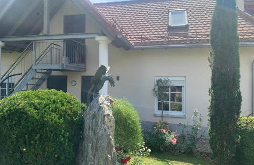 Bezaubernde Ferienwohnung mit Rosengarten - Foto 45