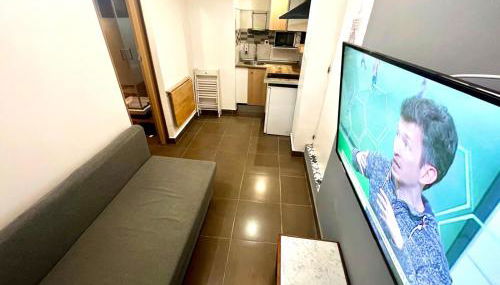 B3 planta baja al lado del metro - Foto 4