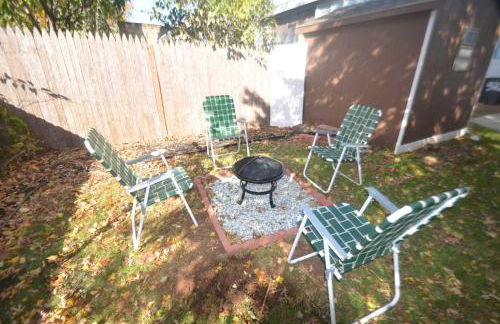 Spacious Home with Parking, Laundry - Near RU, RWJ, NJ Transit - Foto 66