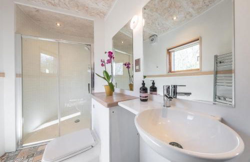 Extraordinarily converted grain stores - The Silos - Foto 5