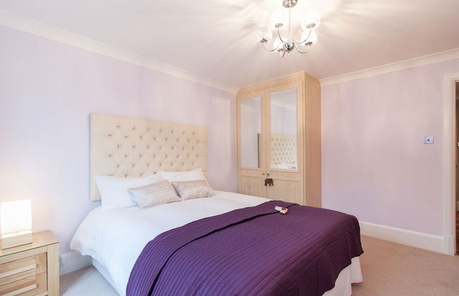 Canary Wharf Luxury River view apartment - Photo 4