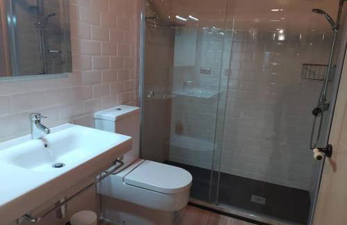 Habitaciones La Cuevona de Guitiriz,Parga, en el camino norte Lugo - Photo 136