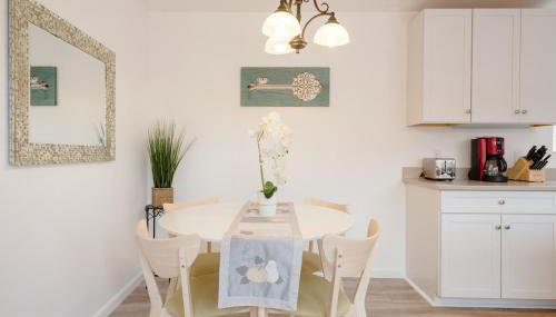 Charming Sonoma Cottage 2BD and 2BA Close to Plaza - Foto 5