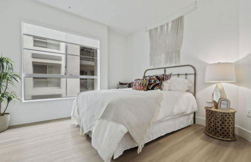 Sunset Duo 2 bedroom Charm with FREE Parking - Foto 17