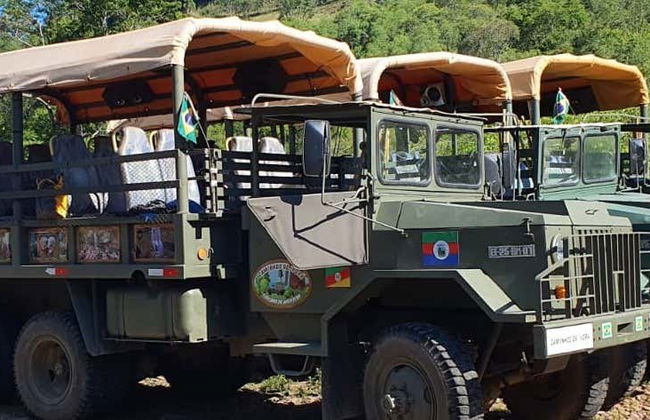 Ivorá Waterfalls Tour in a Military Truck - Foto 1
