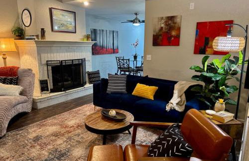 Gated Lakefront Retreat - Foto 3