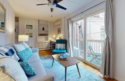 Cozy 1 bed, 1 bath in Brookline Village - Foto 1