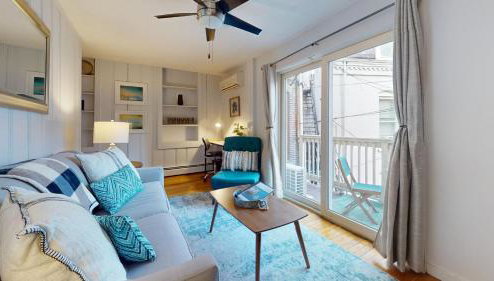 Cozy 1 bed, 1 bath in Brookline Village - Foto 1