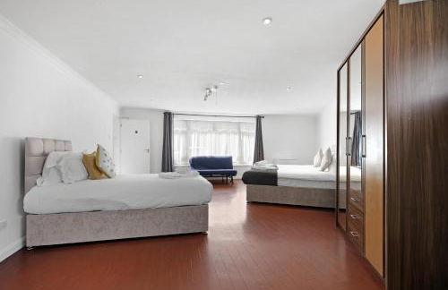 Elegant 5 Bedroom and 3 Bathroom Home in St Annes - Foto 34