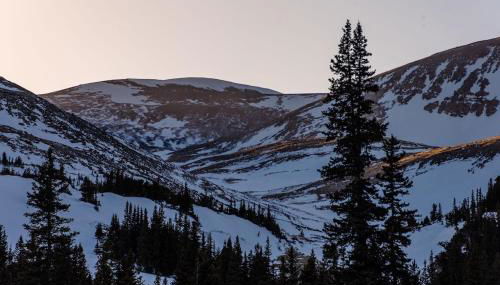 Cozy Cabin Perched on the Mountainside - Alpine Haus - Foto 5