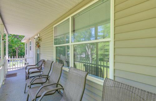 Cozy Lake Luzerne Home - 1 Mi to Wayside Beach! - Foto 11