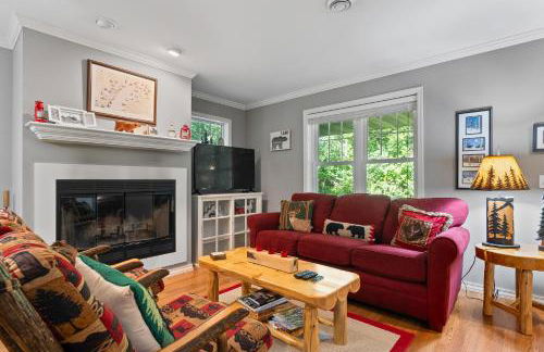 Blue Bear Cottage at Simple Life Rentals - Foto 7