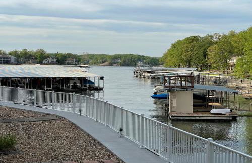 STAIRS OPTIONAL! Lakefront! Pool! On Water! Convenient Fishing! - Photo 64