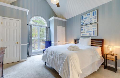 Spacious Stockbridge Manor Pool Table, 2 Kitchens - Foto 18