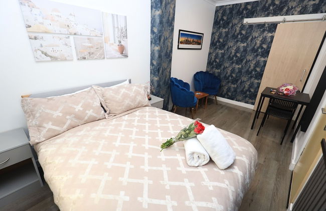 VR Apartments - Photo 38