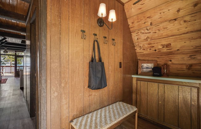 Horizon by Avantstay Stunning A-frame Cabin w Hot Tub Billiards Lake Views - Photo 27