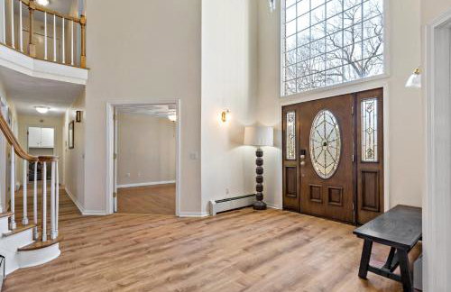 Entire Saunderstown Home with Pool - Foto 21