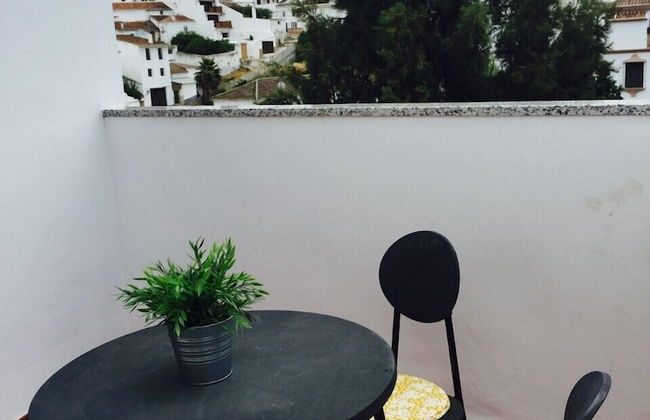 Apartamentos El Burgo - Photo 12