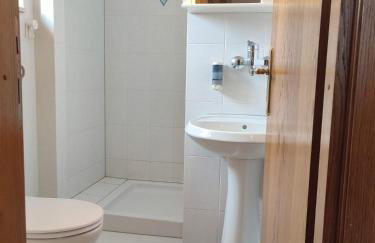 Apartments Glavinović - Near Beach and Center, Free Parking - Photo 24