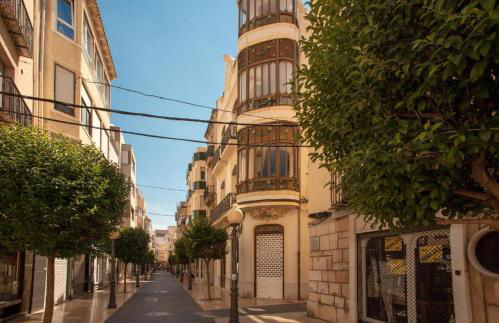 Precioso apartamento 1ª linea playa con piscina - Photo 12