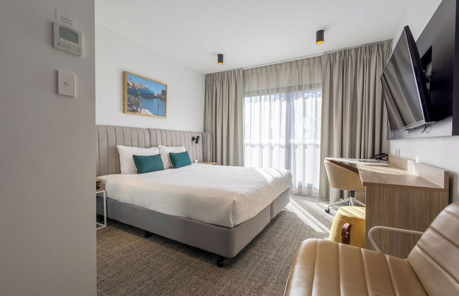 Quest Fremantle - Photo 1