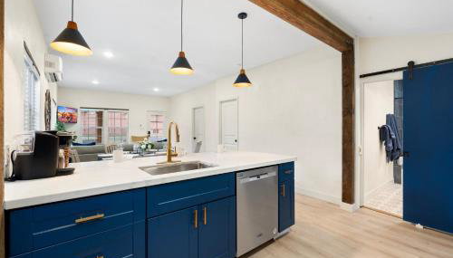 Walk to Old Town - Cozy Restored Cottage - Foto 5, dishwasher