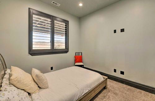 Spacious Tooele Unit with Sprawling Mtn Views! - Foto 21