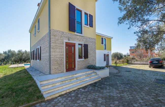 Holiday Home in Novigrad With Private Pool - Foto 28