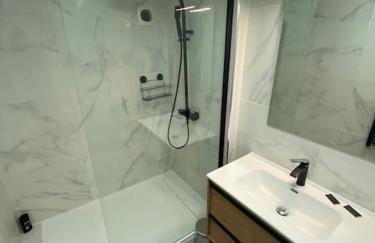 Splendide 70m2 Balcon + Parking - Foto 14