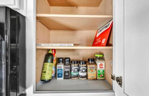 Modern Stylish Urban Haven 4 Bedroom 2 Bath - Dog Friendly - Foto 17