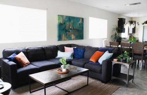 Entire Bungalow w/ Private Pool Near Palm Springs! - Foto 52