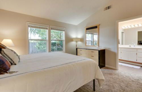 Tasteful Tualatin Home 40 Mi to Willamette Valley - Foto 12