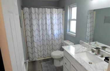 Relaxing Cottage by the Lake and Parking - Foto 11