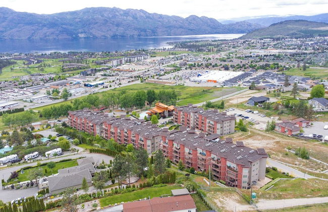 Corner Unit w Large Deck & Amazing View - Photo 54