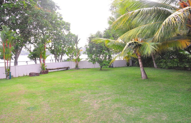 Serenity Lake Front Villa - Foto 72