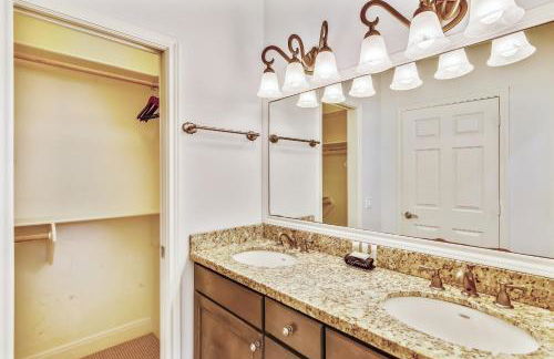 Kathie's Beachfront Kottage by Ryson Vacation Rentals - Foto 60