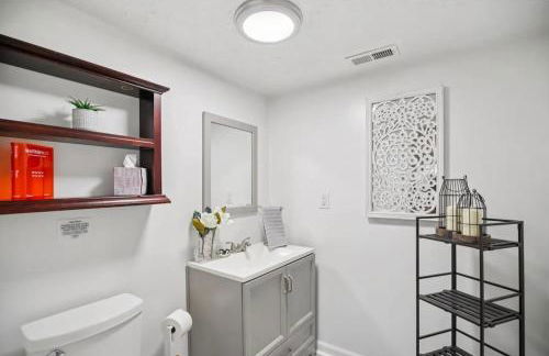 Rose Porch, Historic home on acre lot 25 min from Nashville - Photo 20