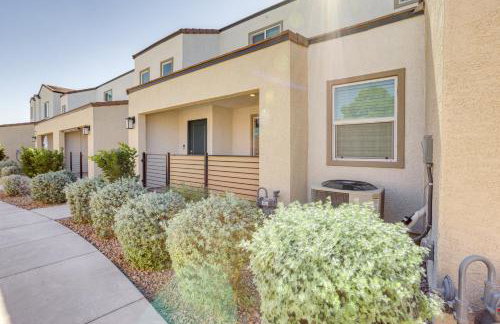 Comfy Las Vegas Retreat about 7 Mi to The Strip! - Foto 25