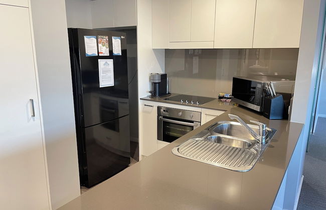 Honeysuckle Executive Apartments - Photo 6